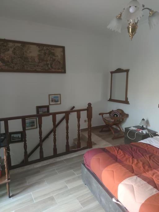 Casa In Antico Borgo Medievale A Tarano Ri, Via Giacomo Leopardi, 15 Villa Esterno foto